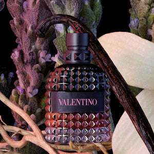 Valentino Born in Roma Intense EDP kvepalų buteliukas – vanilės, gintaro ir medienos aromatas vyrams, Aroma Tale