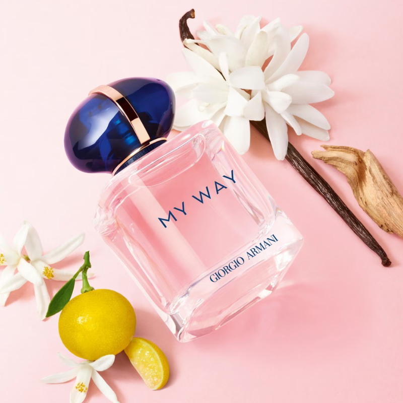 Armani My Way kvepalai tarp citrinų ir baltų gėlių – Aromatale